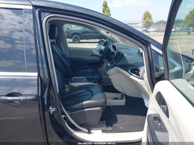 CHRYSLER PACIFICA HYBRID
