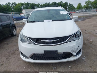 CHRYSLER PACIFICA