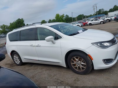 CHRYSLER PACIFICA
