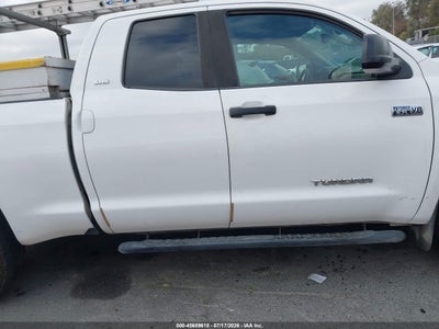 TOYOTA TUNDRA