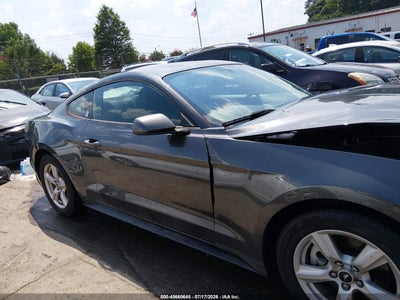 FORD MUSTANG