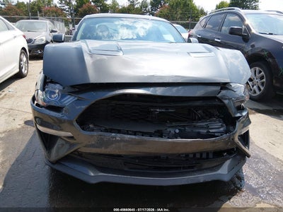 FORD MUSTANG