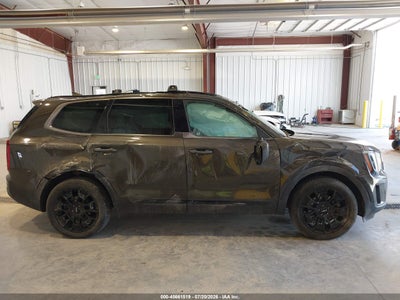 KIA TELLURIDE
