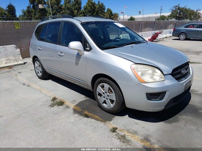 2009 Kia Rondo