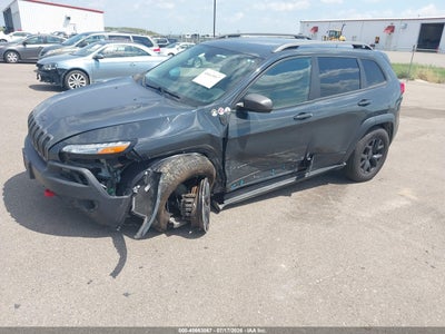 JEEP CHEROKEE