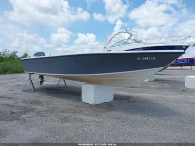 2000 Carolina Skiff 20'