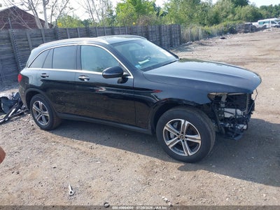 MERCEDES-BENZ GLC 300