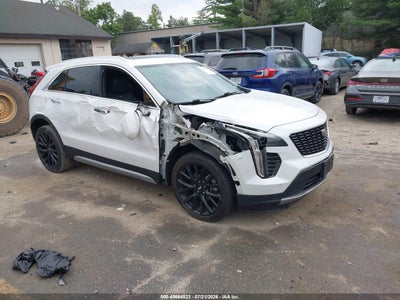 CADILLAC XT4
