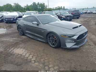 FORD MUSTANG