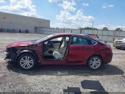 CHRYSLER 200
