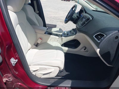 CHRYSLER 200