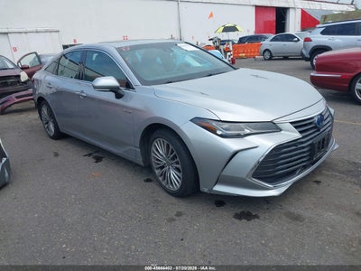 TOYOTA AVALON