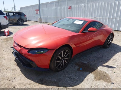 ASTON MARTIN VANTAGE