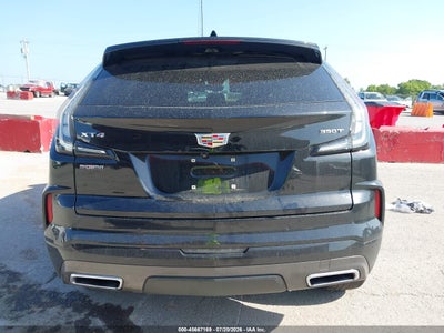 CADILLAC XT4