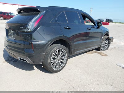CADILLAC XT4
