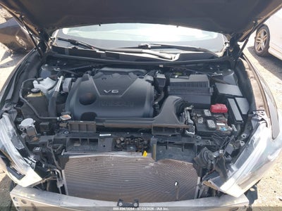 NISSAN MAXIMA