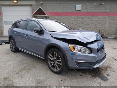 VOLVO V60 CROSS COUNTRY