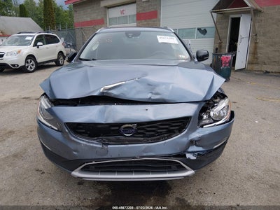 VOLVO V60 CROSS COUNTRY