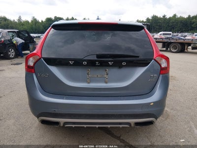 VOLVO V60 CROSS COUNTRY
