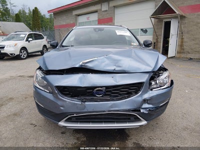 VOLVO V60 CROSS COUNTRY