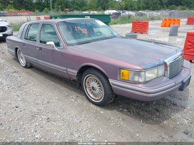 1994 Lincoln Town CAR Executive