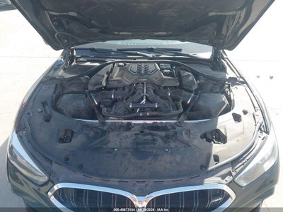BMW M8