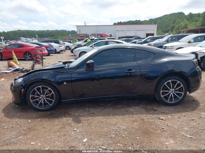 TOYOTA 86