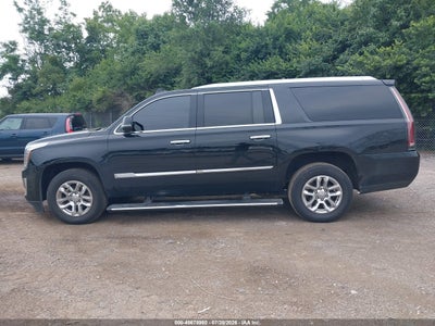 CADILLAC ESCALADE ESV