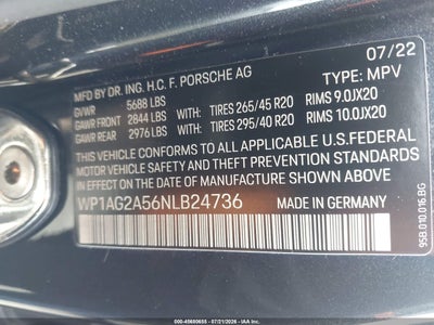 PORSCHE MACAN