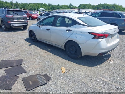 NISSAN VERSA