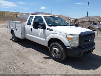 2015 Ford F-350 Chassis