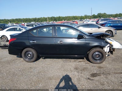 NISSAN VERSA