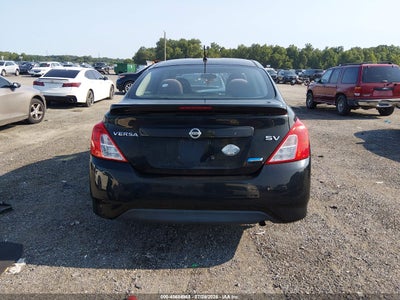 NISSAN VERSA