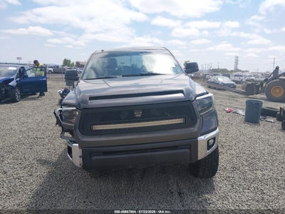 TOYOTA TUNDRA