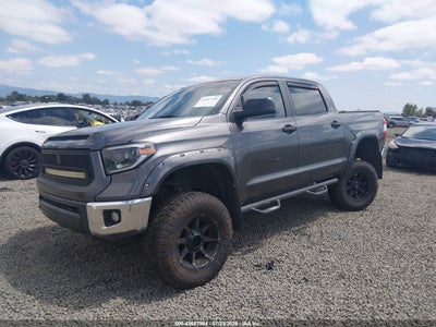 TOYOTA TUNDRA
