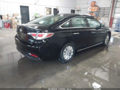 HYUNDAI SONATA HYBRID
