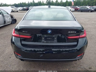 BMW 330E