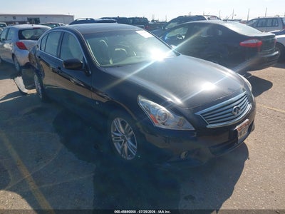 2015 Infiniti Q40