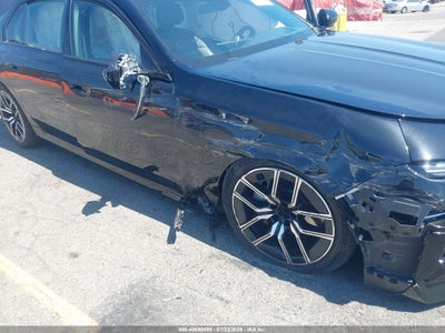 BMW 740I