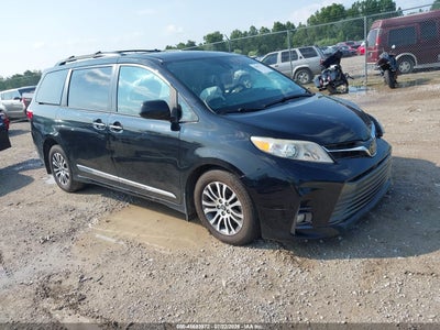 TOYOTA SIENNA
