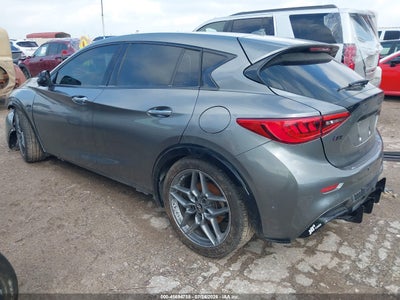 INFINITI QX30