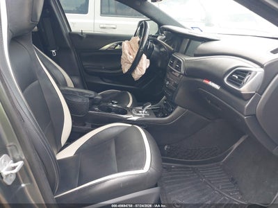 INFINITI QX30