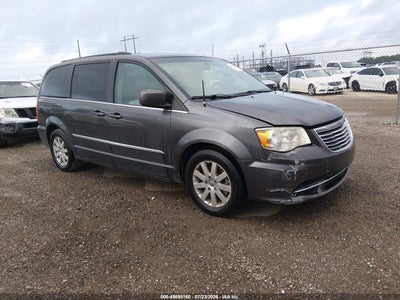2016 Chrysler Town & Country