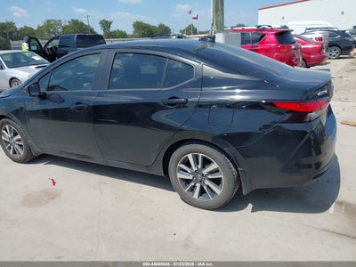NISSAN VERSA