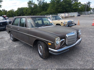1971 Mercedes 250 C
