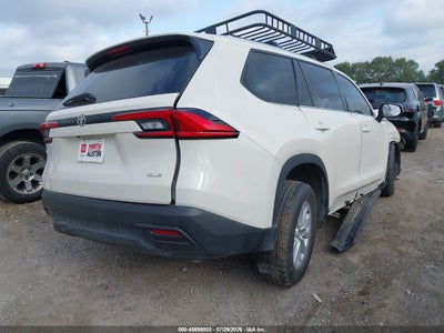 TOYOTA GRAND HIGHLANDER