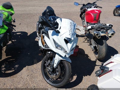 2026 Kawasaki Zx400