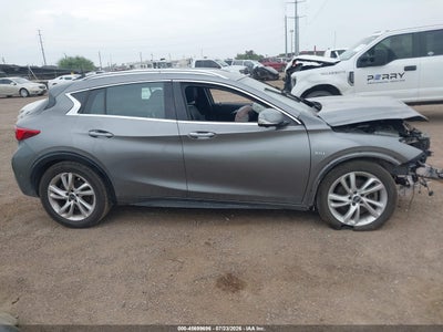 INFINITI QX30