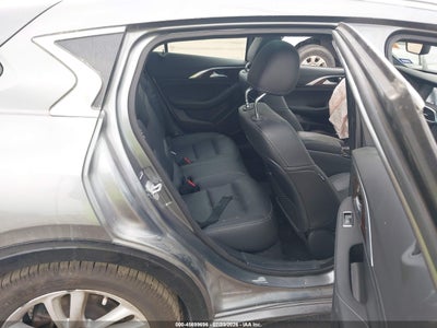 INFINITI QX30