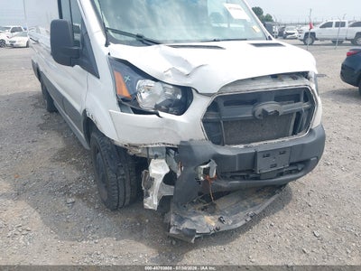 FORD TRANSIT-250 CARGO VAN